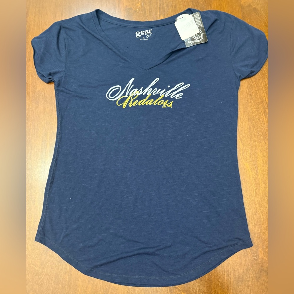 Women's Gears for Sports Nashville Predators Shirt Size XL NWT